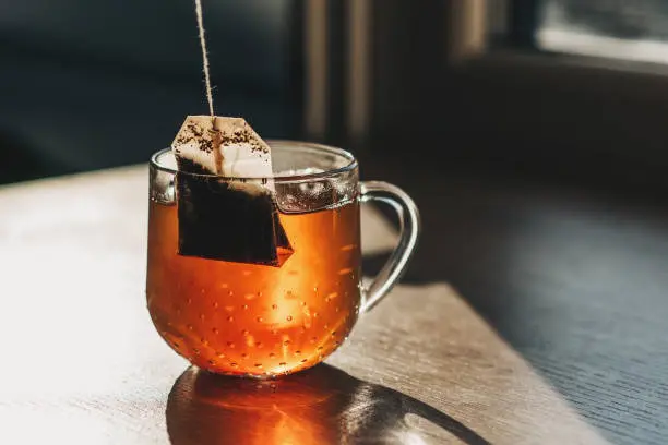 imgi_64_tea-bag-put-in-transparent-glass-teacup